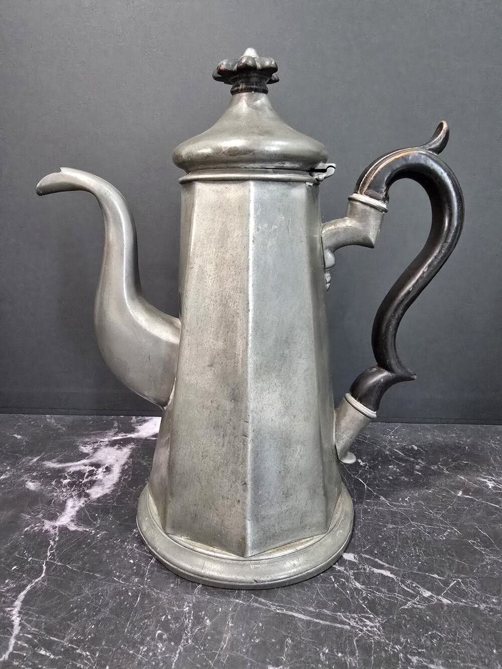 Antique Broadhead & Atkin English Pewter Tea Pot 1834-1853